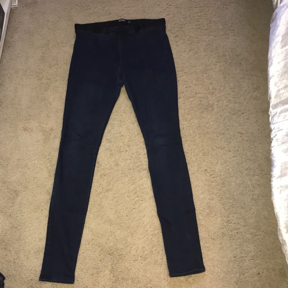 Dark wash jeggings